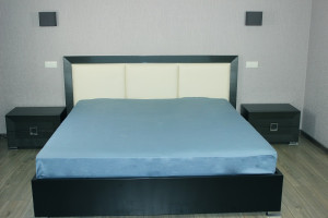 Сатиновая простынь Le Vele Blue Shadow 230x260
