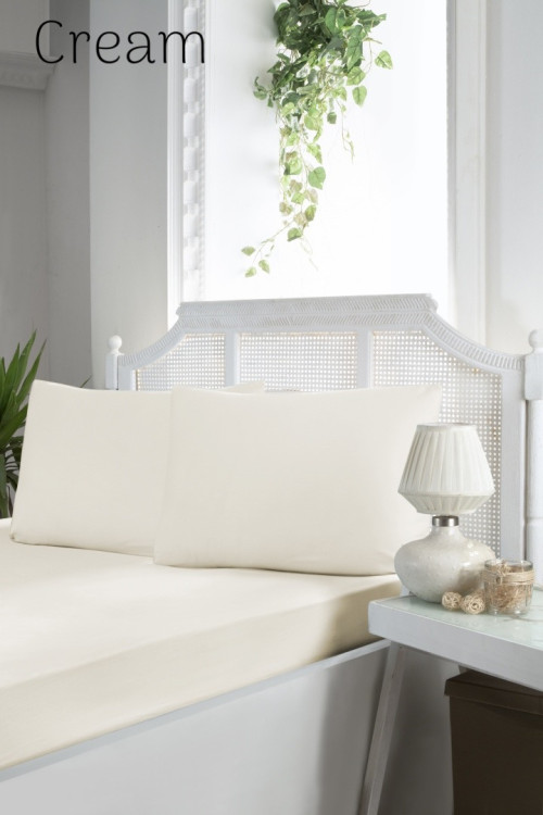 Сатиновая простынь на резинке + наволочки Firstchoice Cream 180x200+30