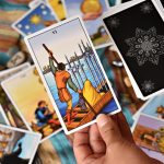 Трійка жезлів перевернута: почуття, так чи ні