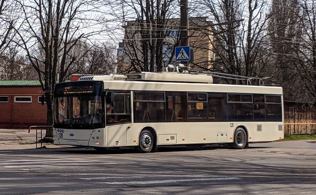 Тролейбус_з_автономним_ходом_№5_в_місті_Кропивницький._2020
